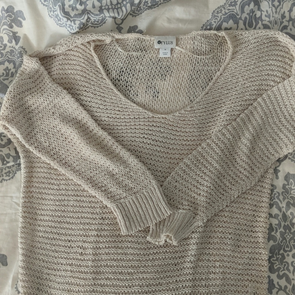 Stylus sweater